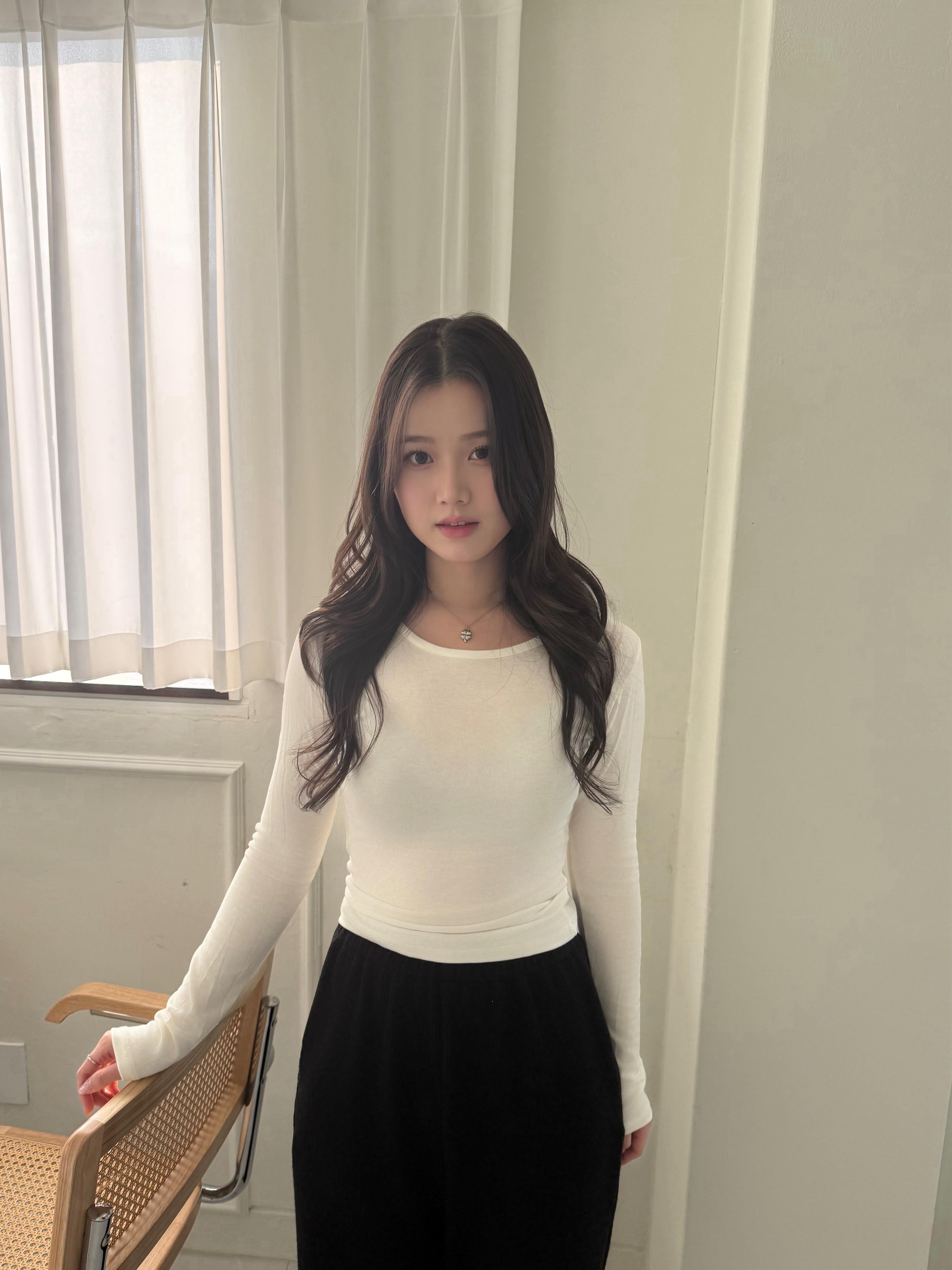 小U領修身舒適打底長袖 Half-U Neck Slim Top