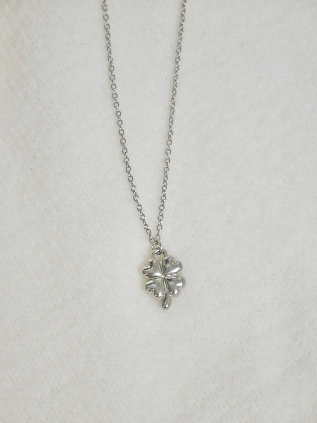 [選購任何貨品，即可以 HKD 38 換購] 幸運四葉草頸鏈 clovery.mood Clover Necklace