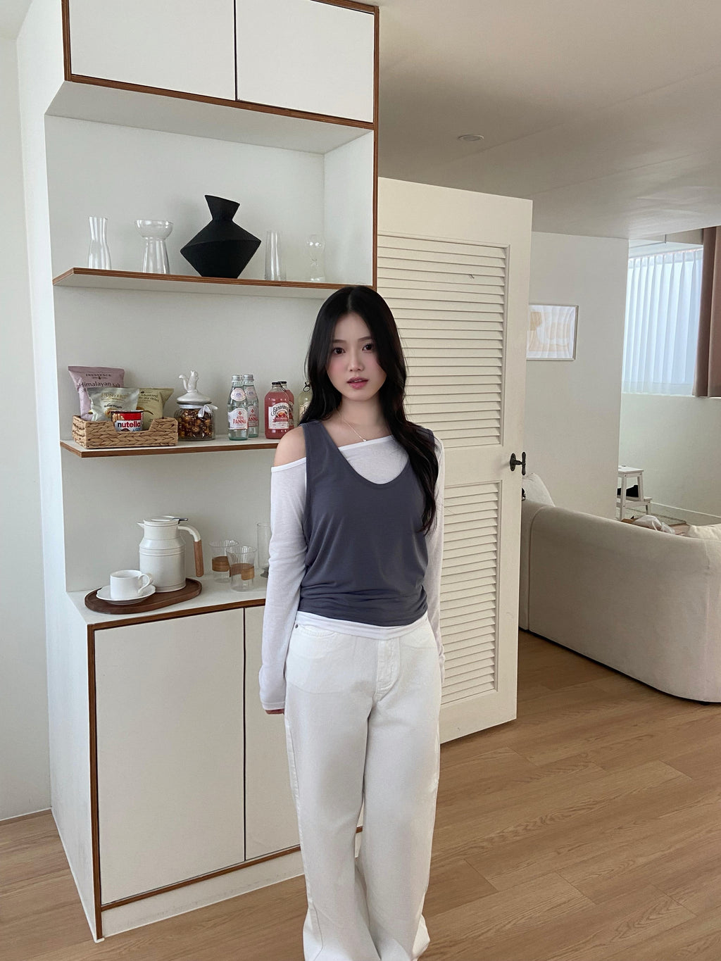 (超舒服!)輕薄露肩打底＋背心set  Lightweight Off-Shoulder Layered Vest Set