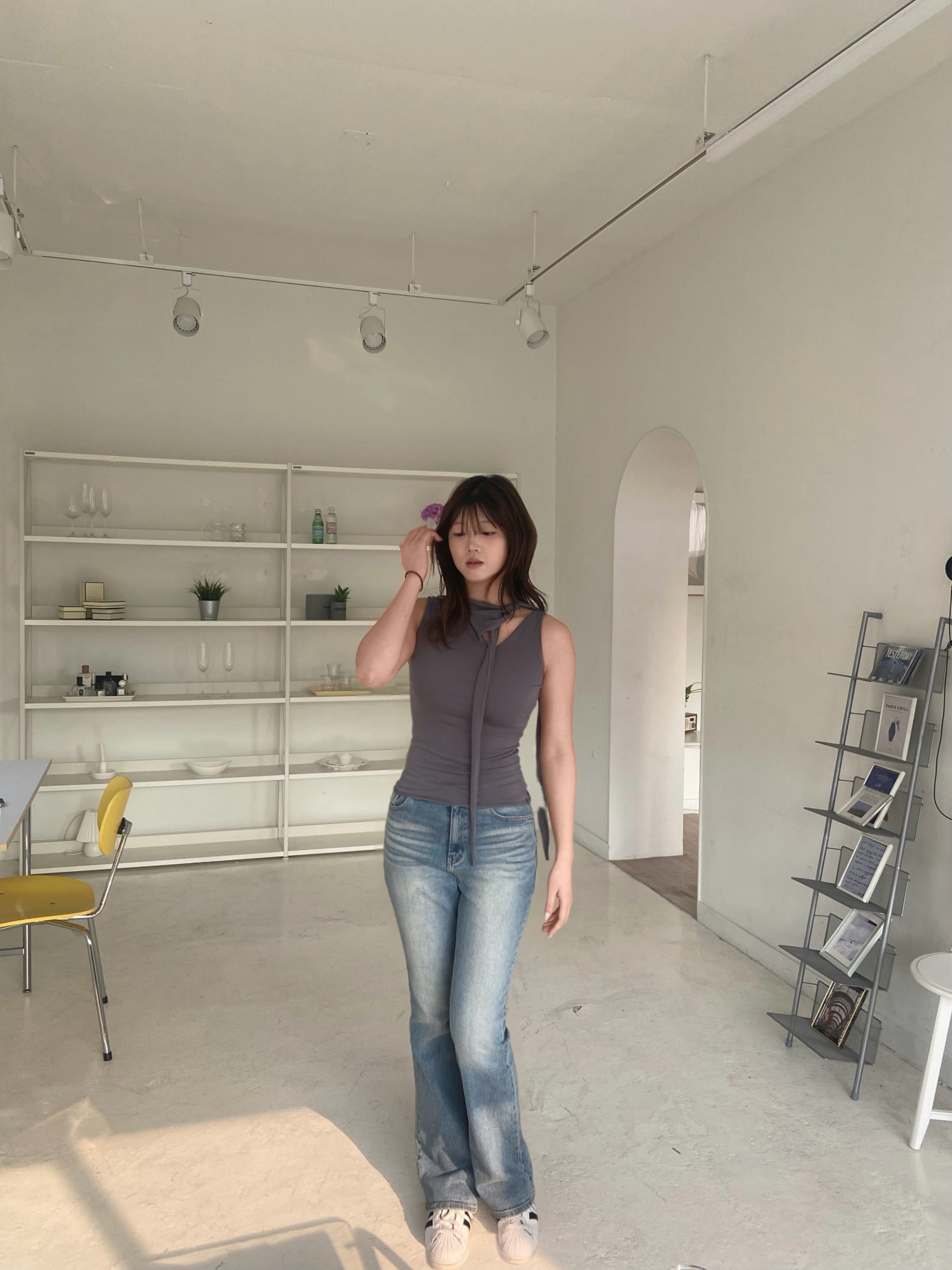 【設計感】不對稱圍巾綁帶背心 Scarf Detail Sleeveless Top