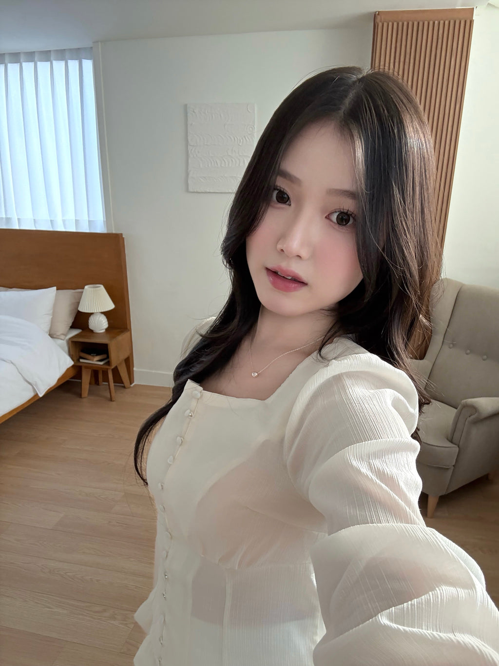 (氣質up!)輕柔雪紡排鈕blouse	Petal Button Chiffon Blouse