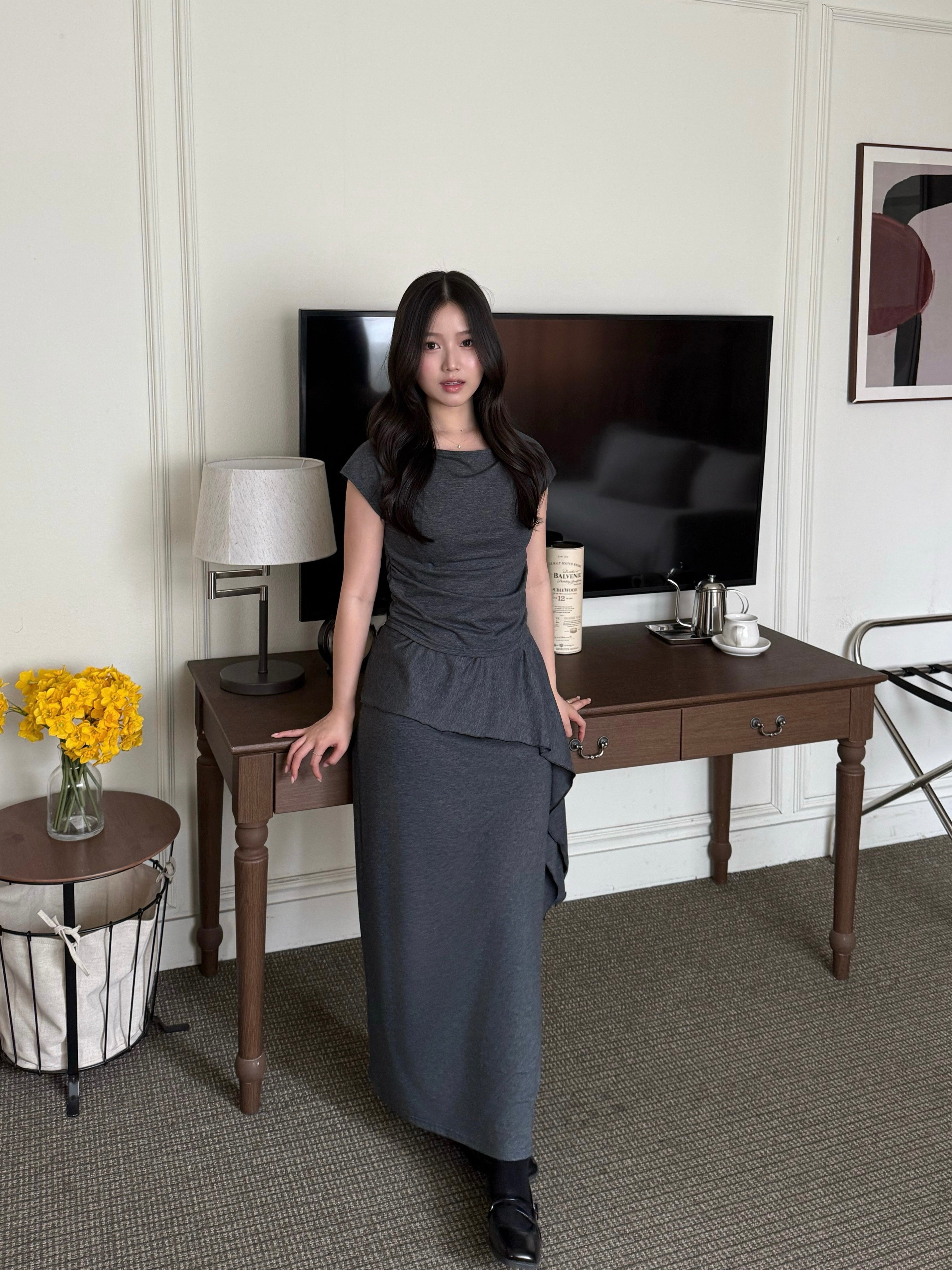 不規則抓皺垂墜短袖+長裙set	| Asymmetric Ruched Drape Set