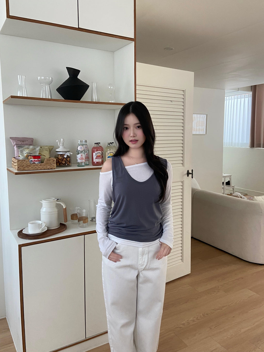 (超舒服!)輕薄露肩打底＋背心set  Lightweight Off-Shoulder Layered Vest Set