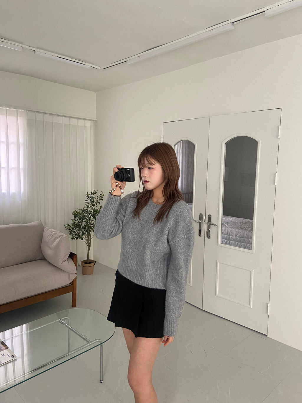 奶霧柔感針織上衣 Creamy Soft Round-Neck Knit Top