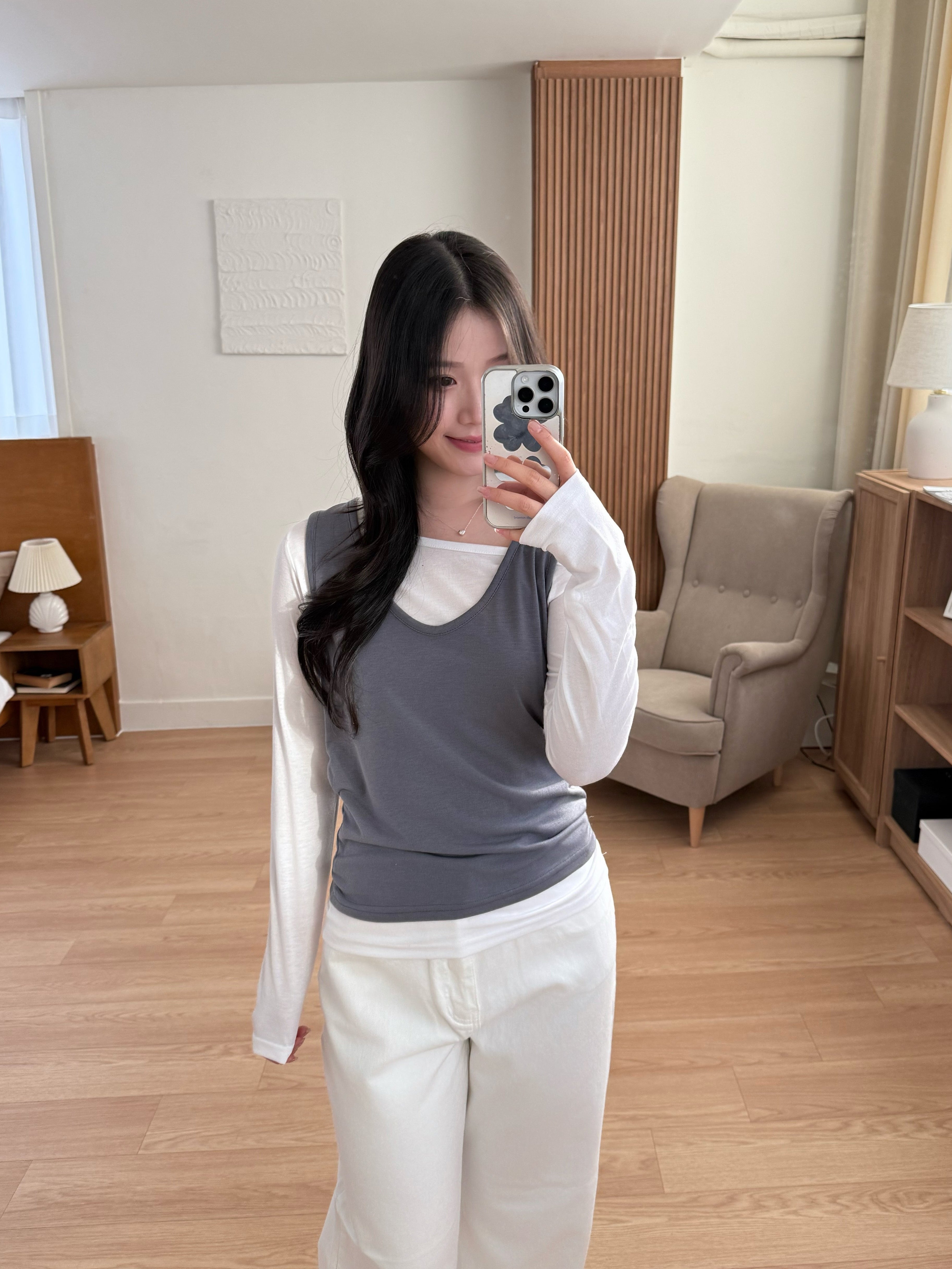(超舒服!)輕薄露肩打底＋背心set  Lightweight Off-Shoulder Layered Vest Set