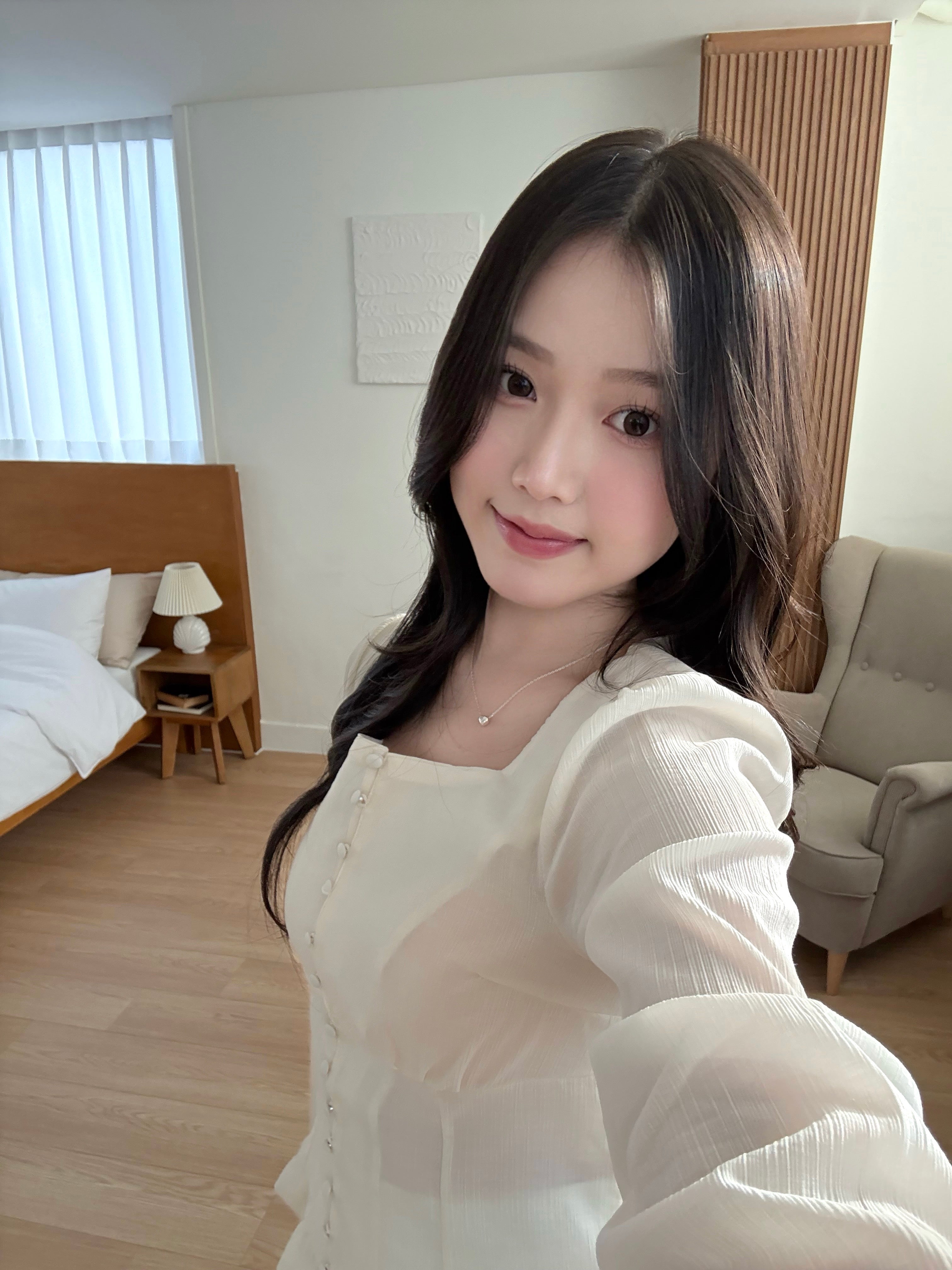 (氣質up!)輕柔雪紡排鈕blouse	Petal Button Chiffon Blouse