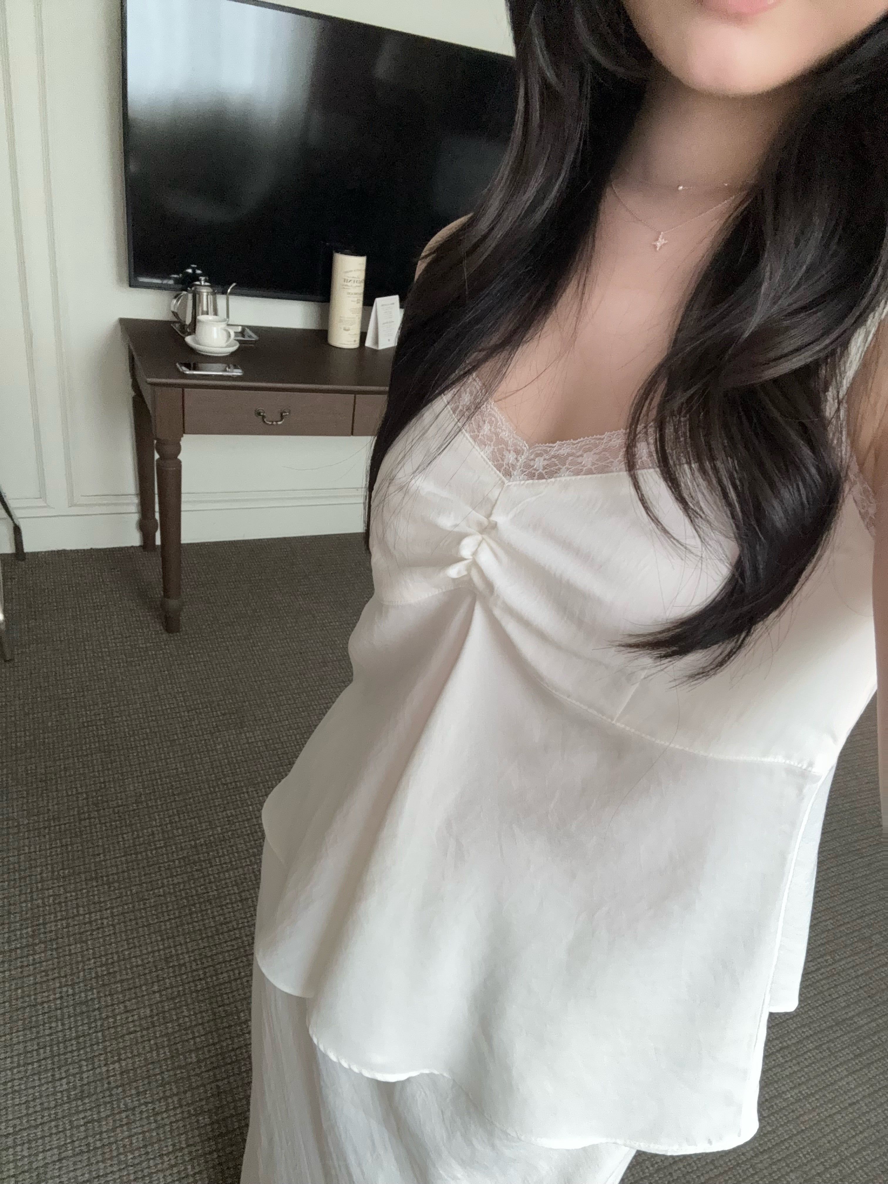 氣質溫柔lace背心長裙set | Pure White Lace Satin Two-piece Set