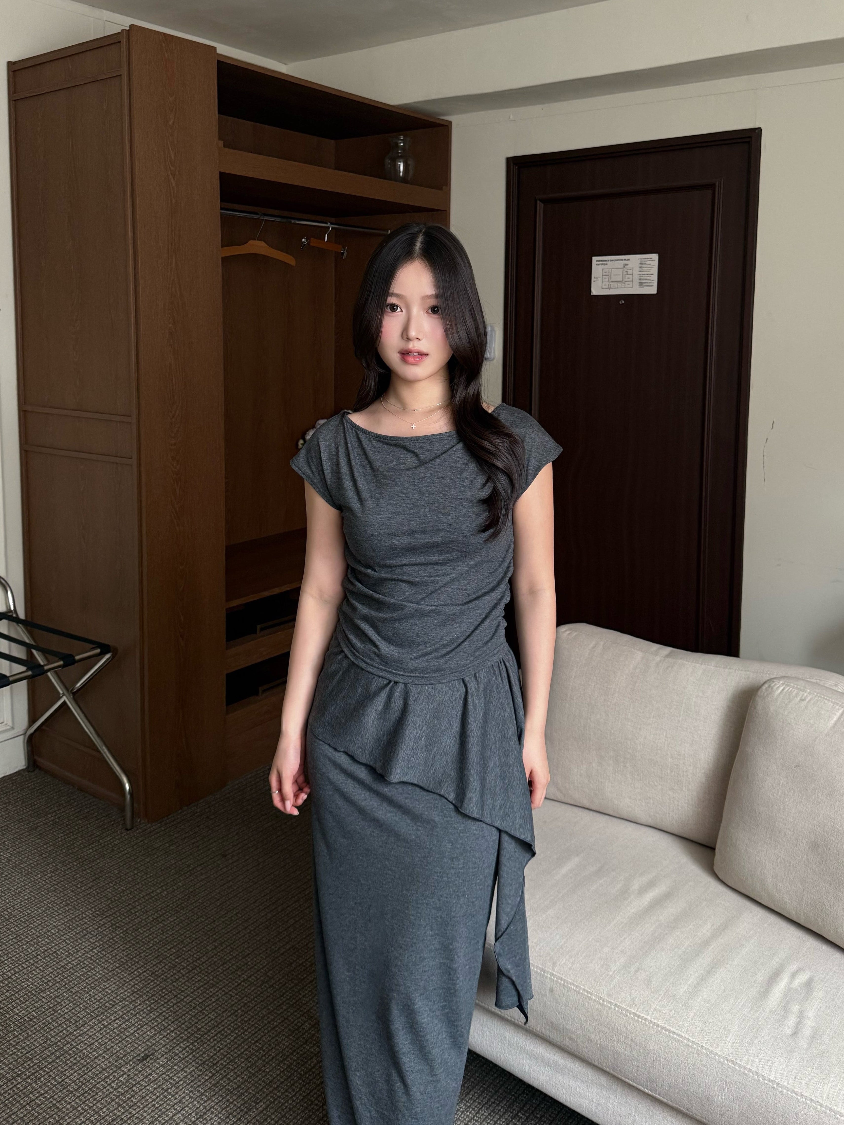 不規則抓皺垂墜短袖+長裙set	| Asymmetric Ruched Drape Set