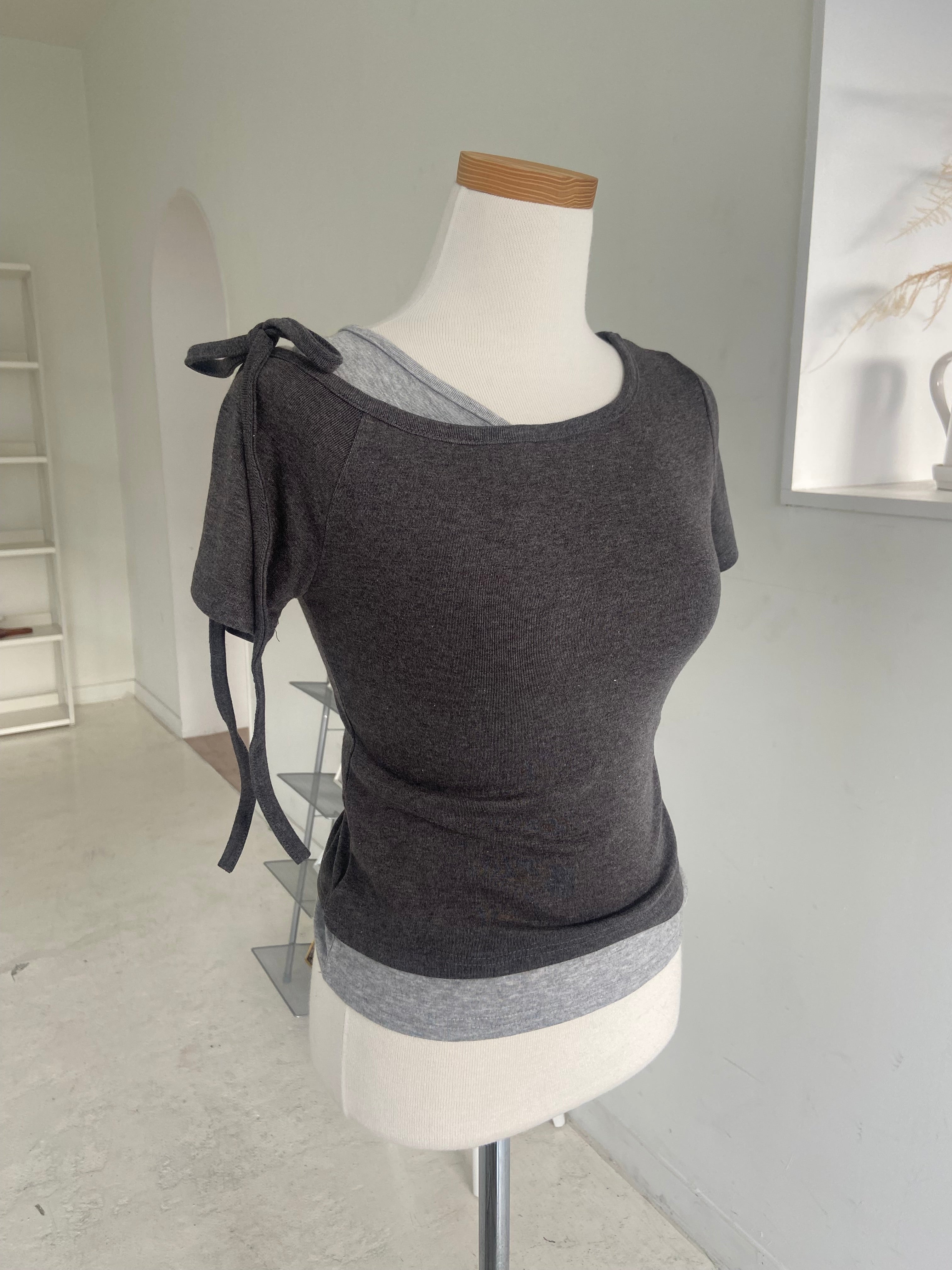 日常撞色拼接假兩件top Casual  Contrast Layered Bow Top
