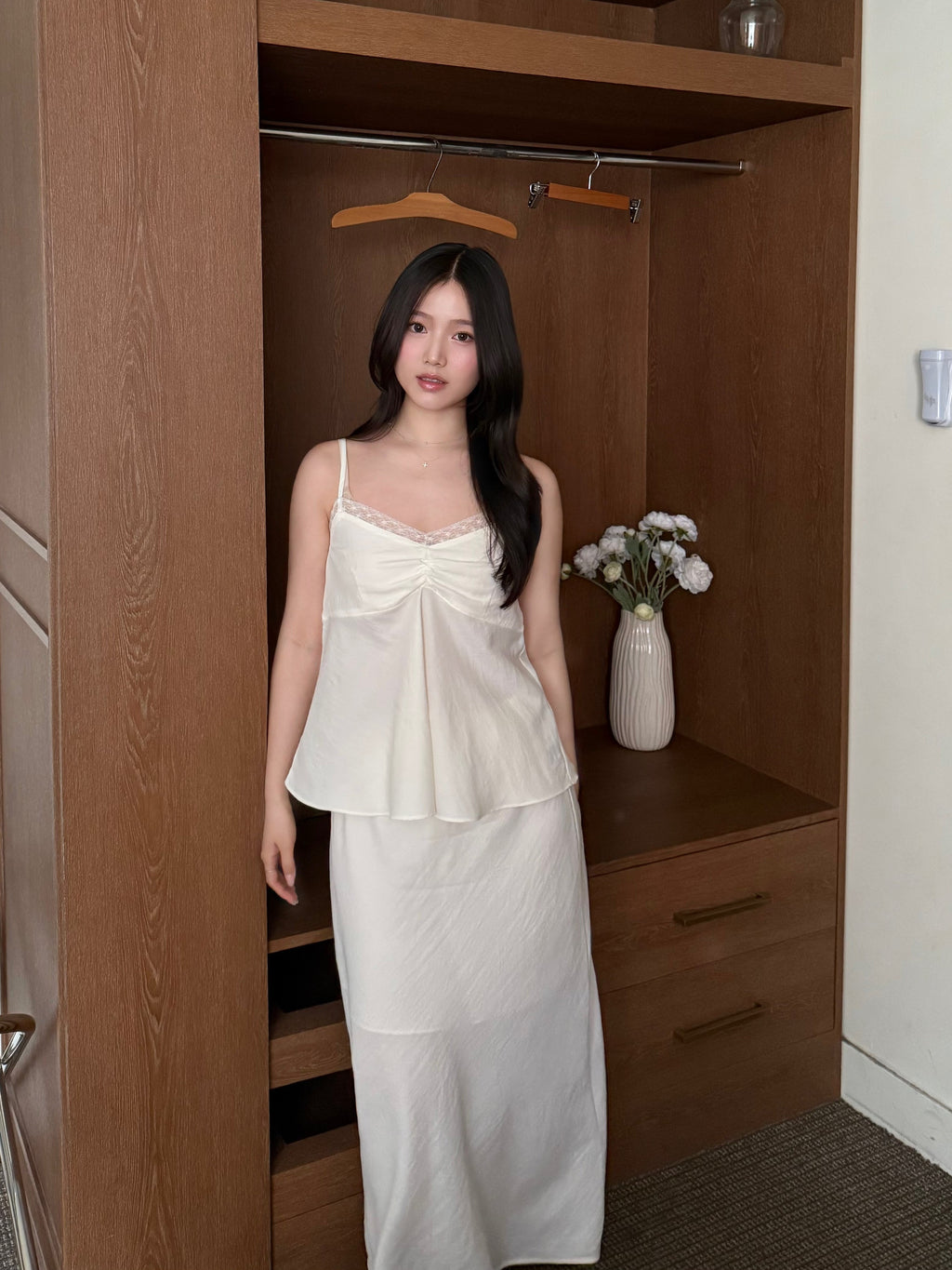 氣質溫柔lace背心長裙set | Pure White Lace Satin Two-piece Set