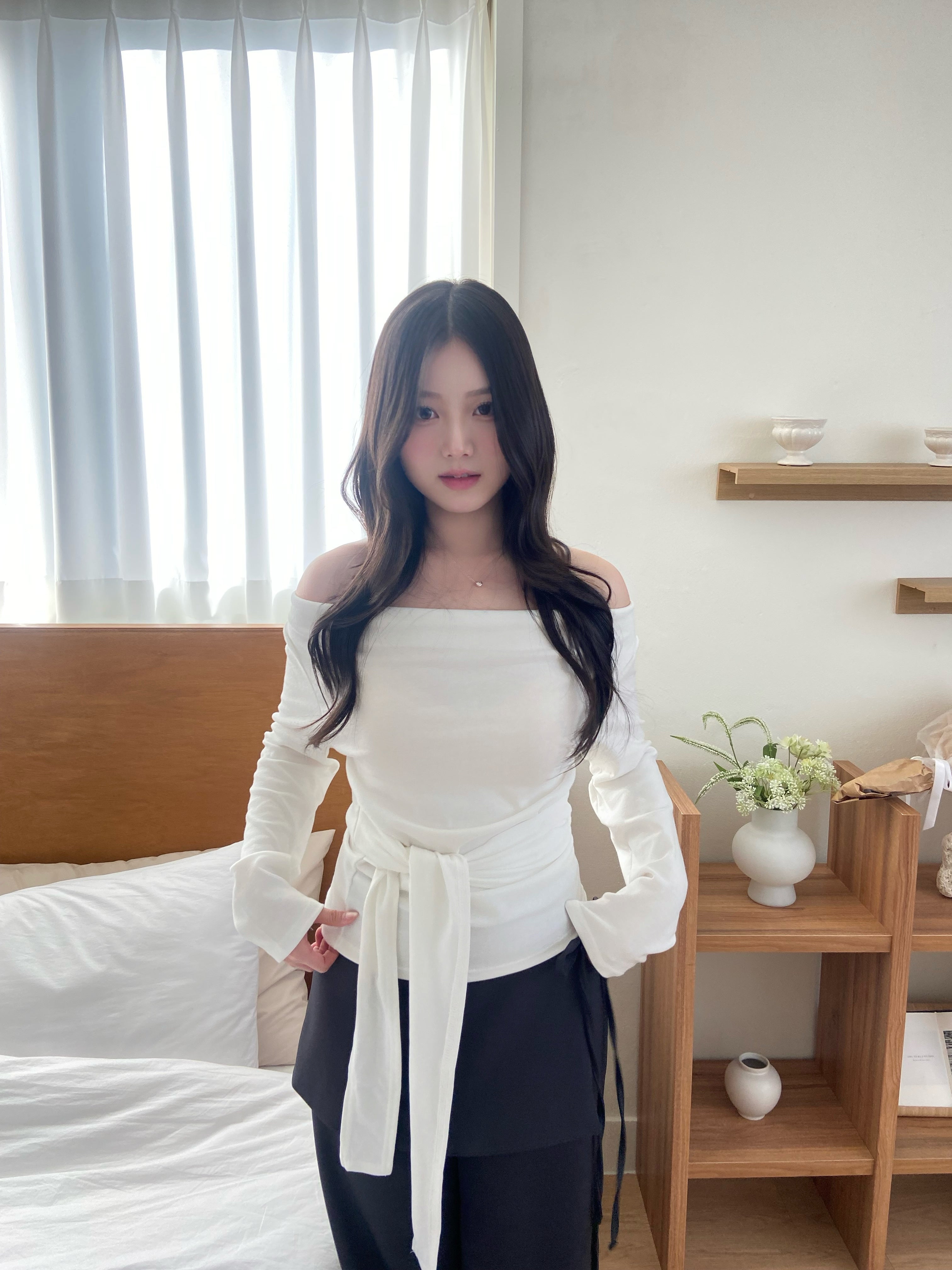 (店主自留!)一字膊垂墜綁帶收腰top Off- Shoulder Draped Tie-Detail Top