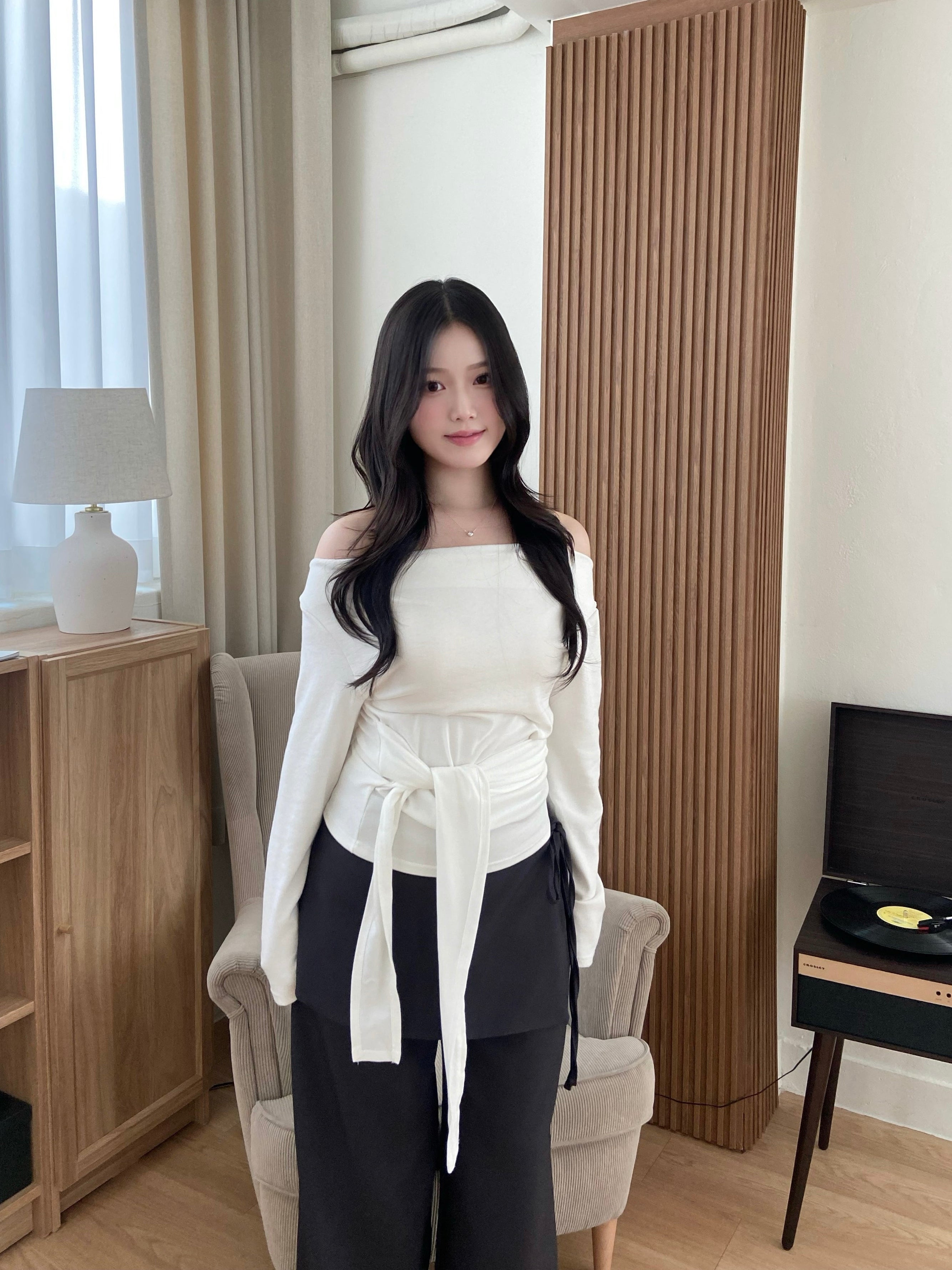 (店主自留!)一字膊垂墜綁帶收腰top Off- Shoulder Draped Tie-Detail Top