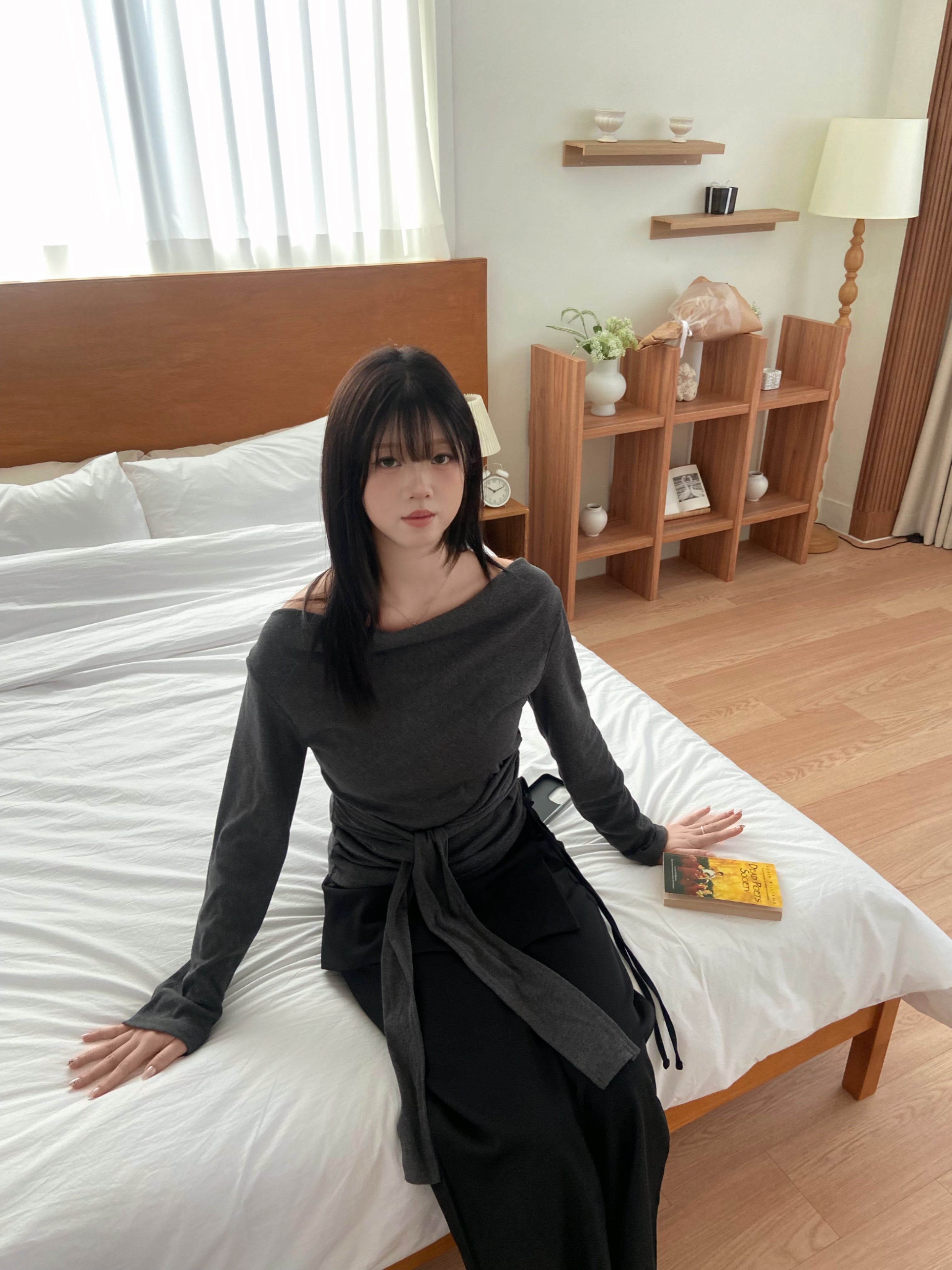 (店主自留!)一字膊垂墜綁帶收腰top Off- Shoulder Draped Tie-Detail Top
