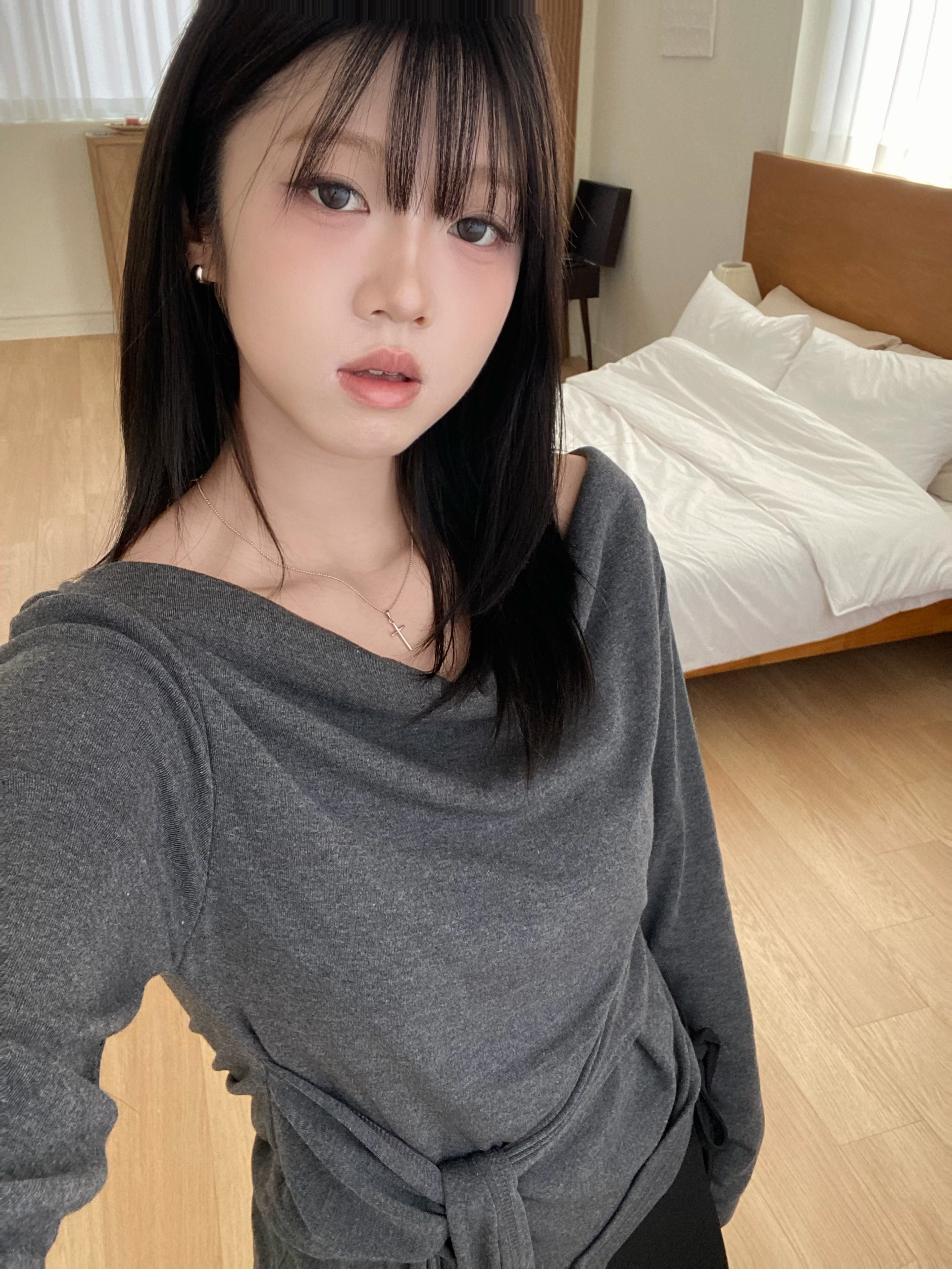 (店主自留!)一字膊垂墜綁帶收腰top Off- Shoulder Draped Tie-Detail Top