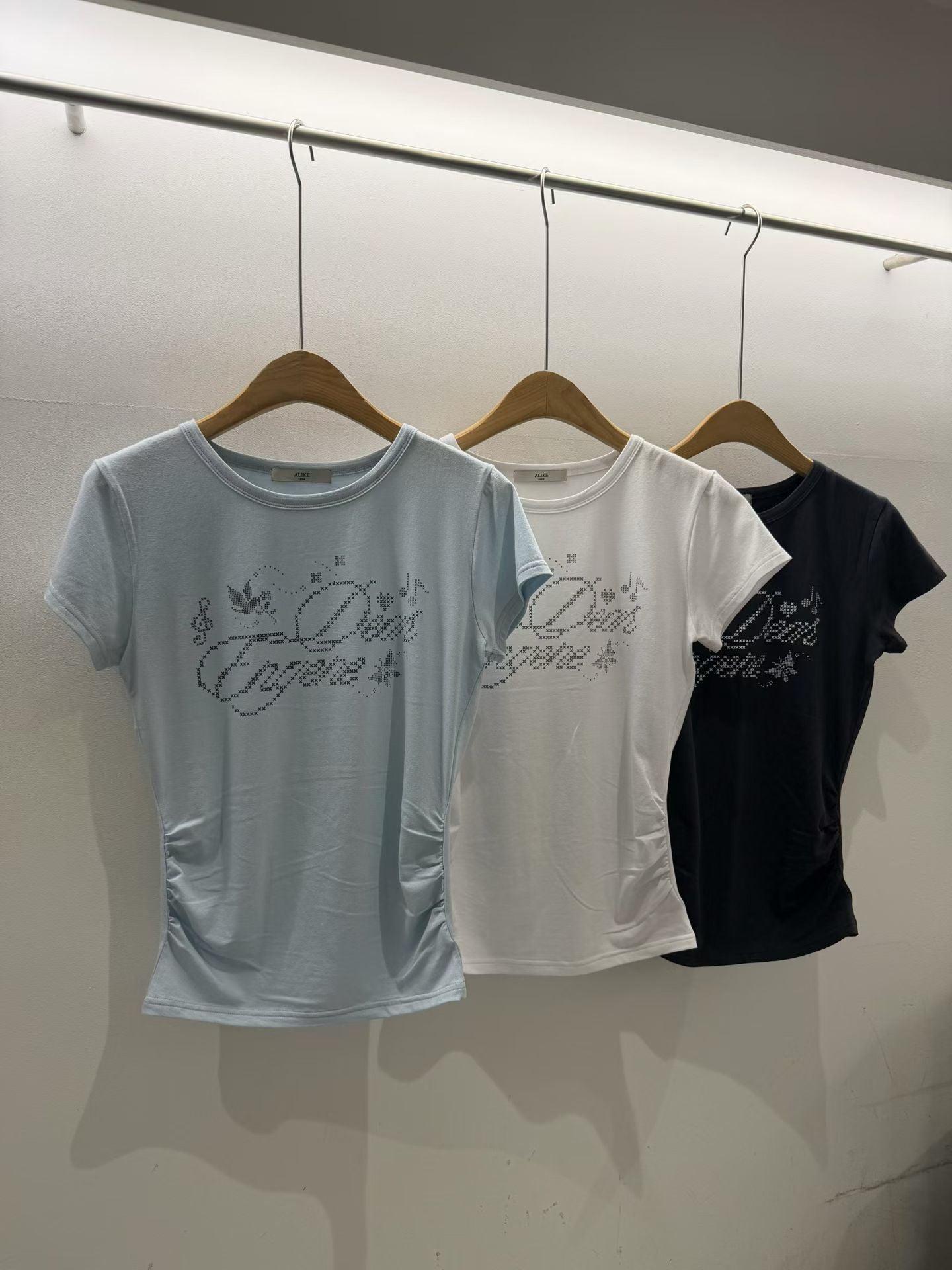 Y2K 🦋 Graphic Tee｜Y2K 蝴蝶印花Tee