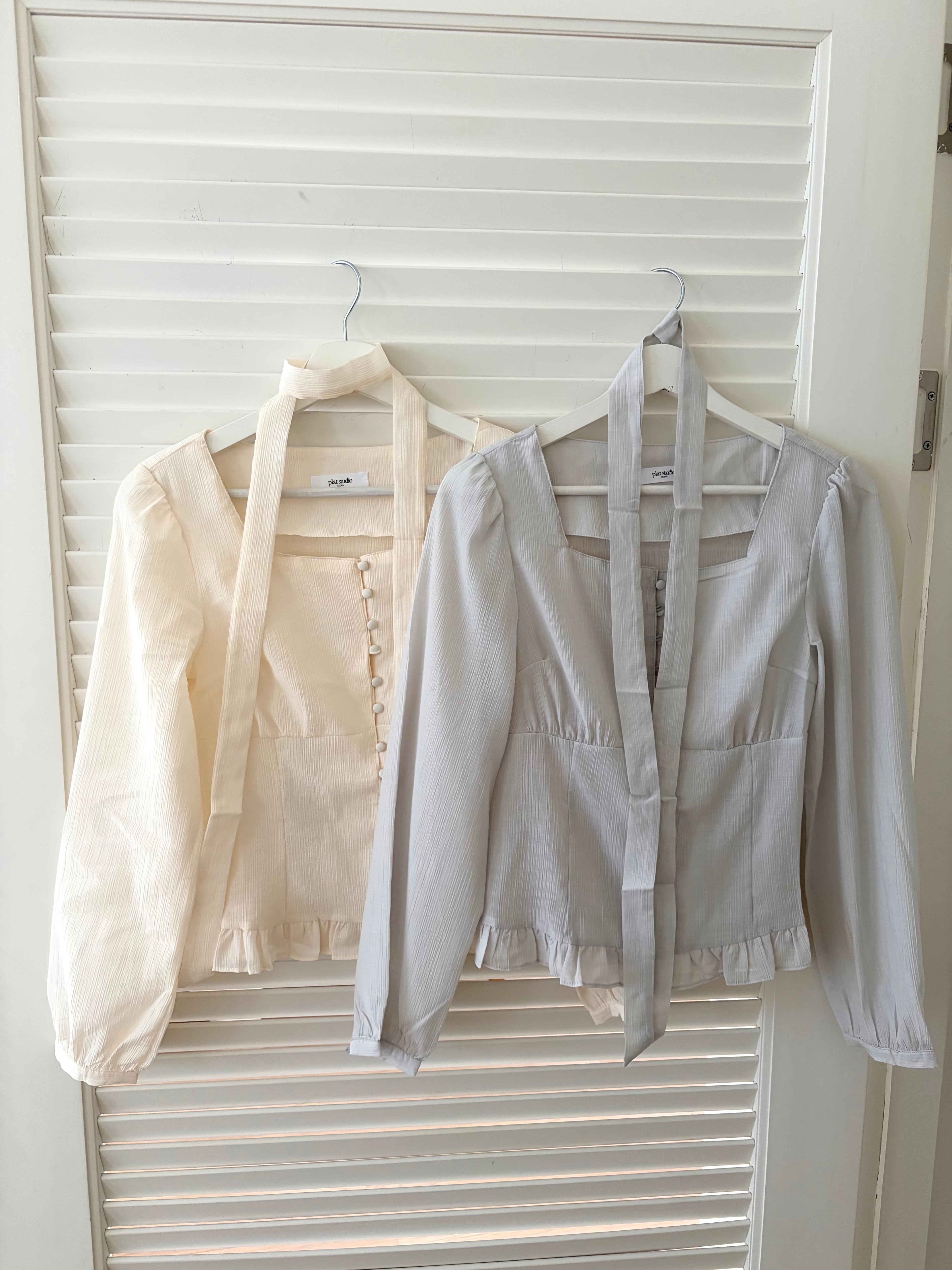 (氣質up!)輕柔雪紡排鈕blouse	Petal Button Chiffon Blouse