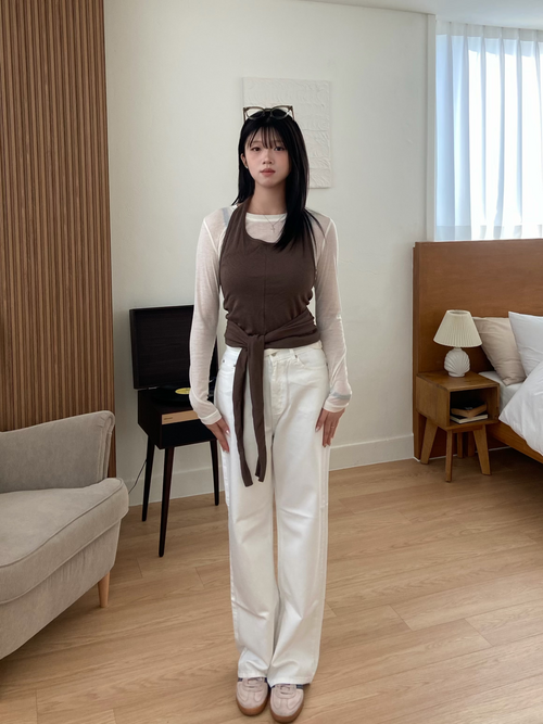 (版型good!!)兩色柔軟直腳牛仔褲 Soft Fit Straight Denim Jeans