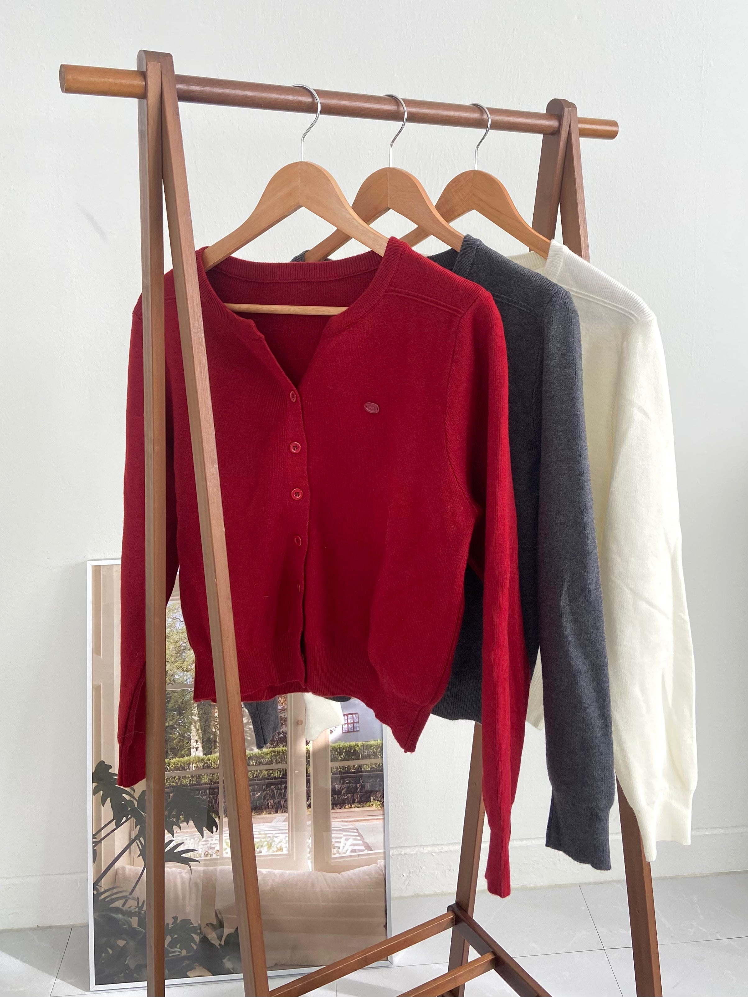 小 Logo 圓領針織上衣 Signet Daily Knit Cardigan