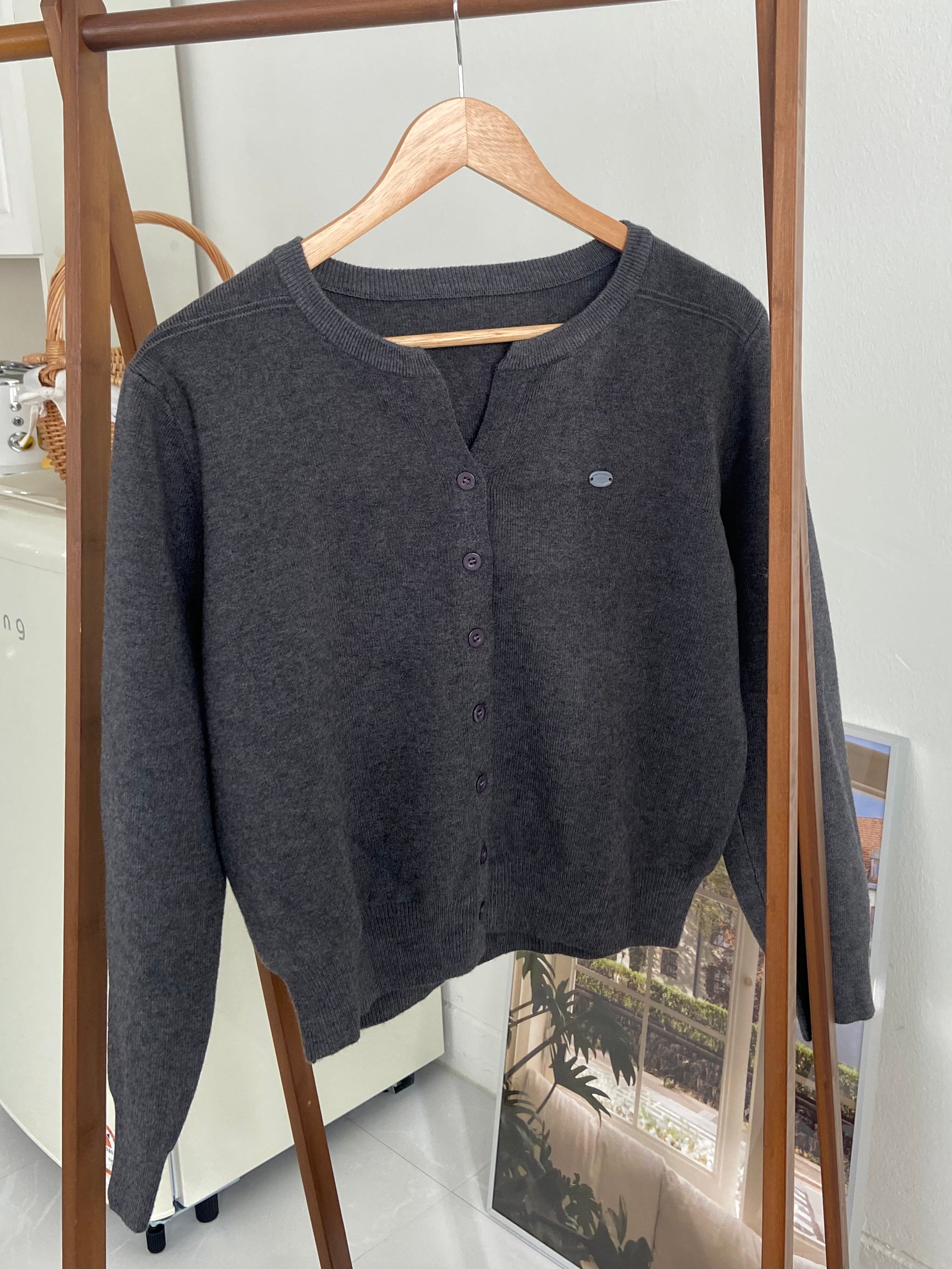小 Logo 圓領針織上衣 Signet Daily Knit Cardigan