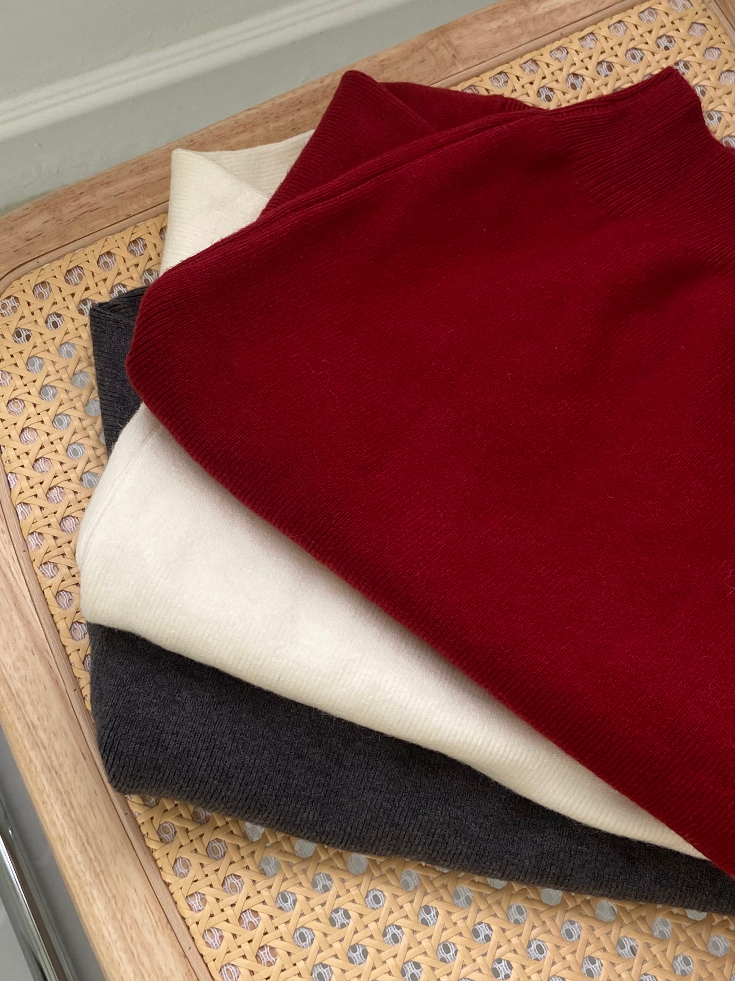 小 Logo 圓領針織上衣 Signet Daily Knit Cardigan