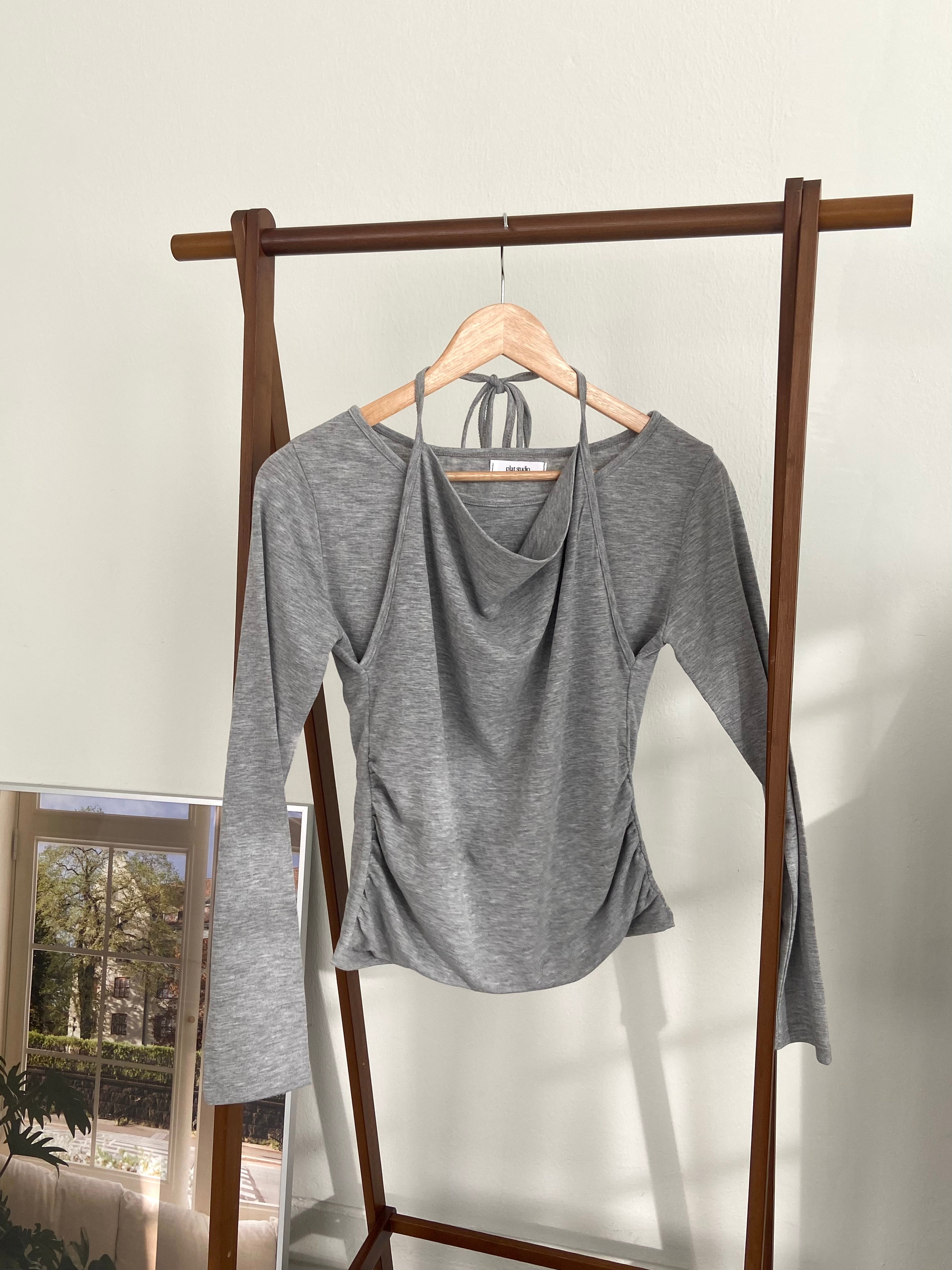 垂褶掛頸上衣 Muse Drape Halter Top