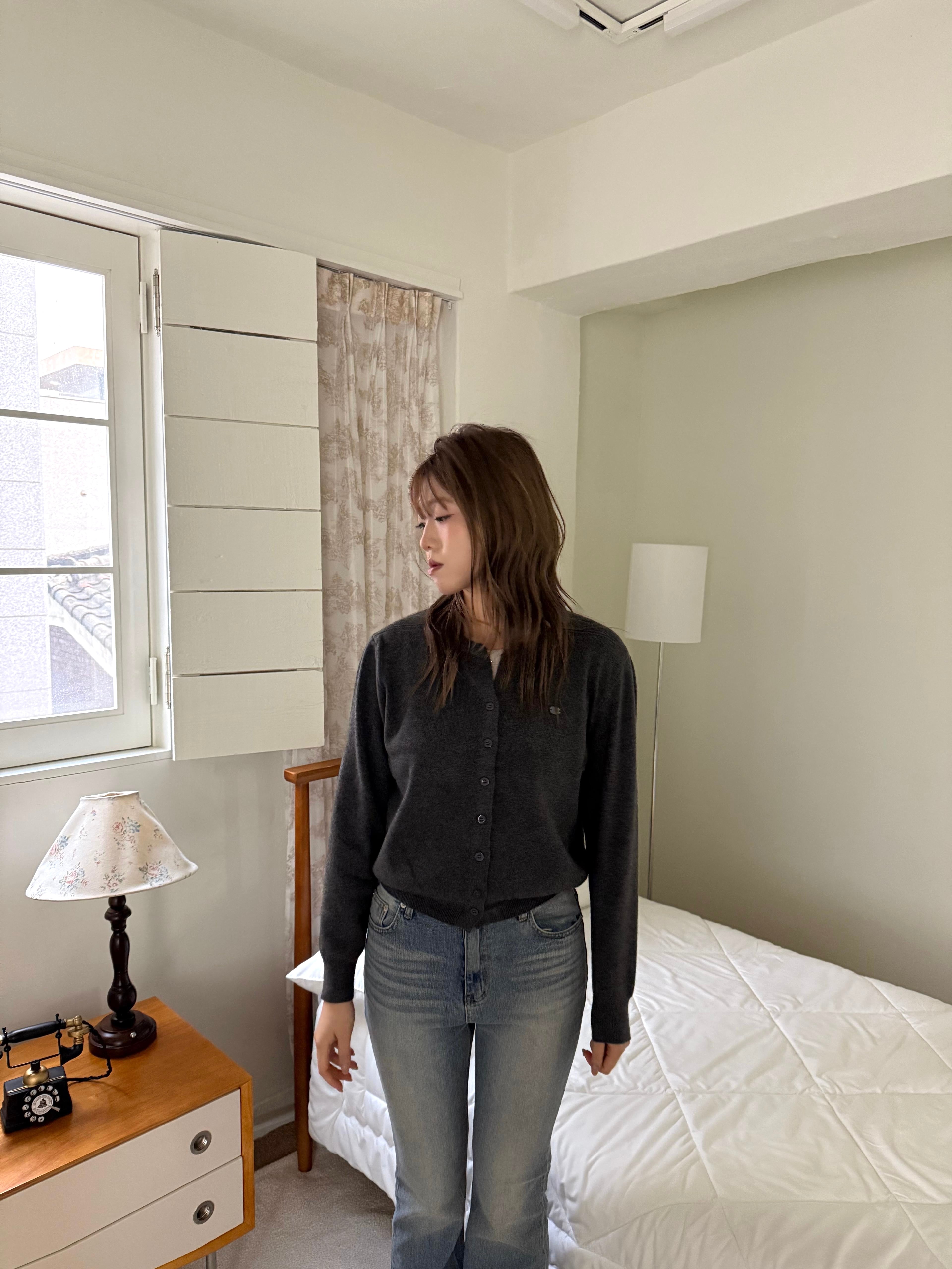 小 Logo 圓領針織上衣 Signet Daily Knit Cardigan