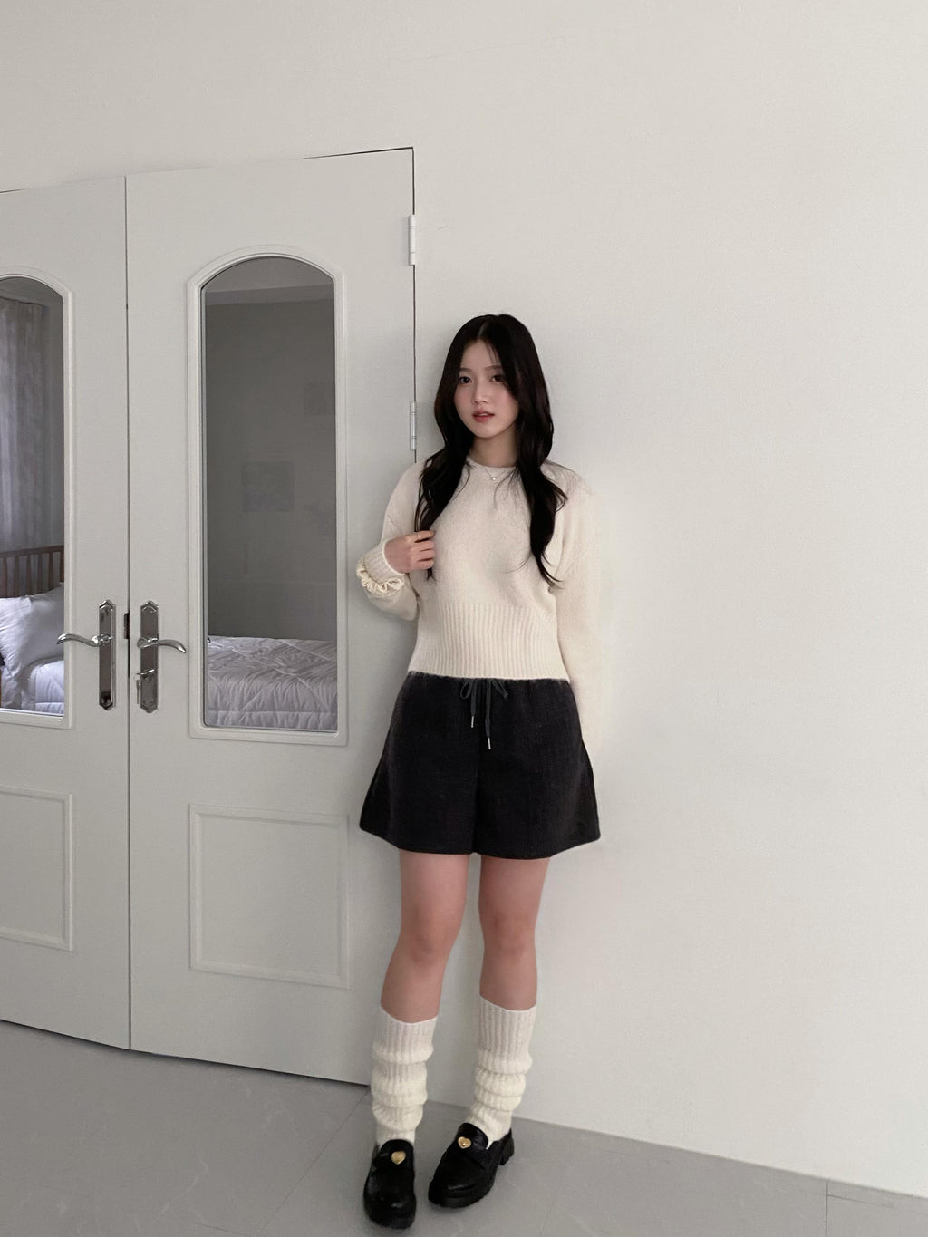 奶霧柔感針織上衣 Creamy Soft Round-Neck Knit Top