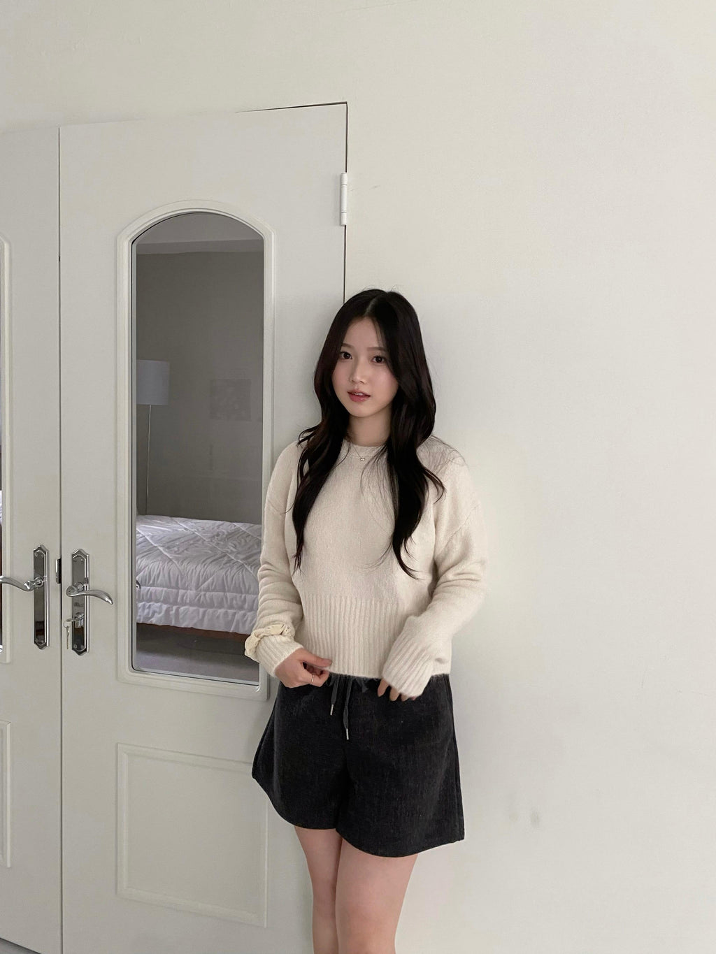 奶霧柔感針織上衣 Creamy Soft Round-Neck Knit Top