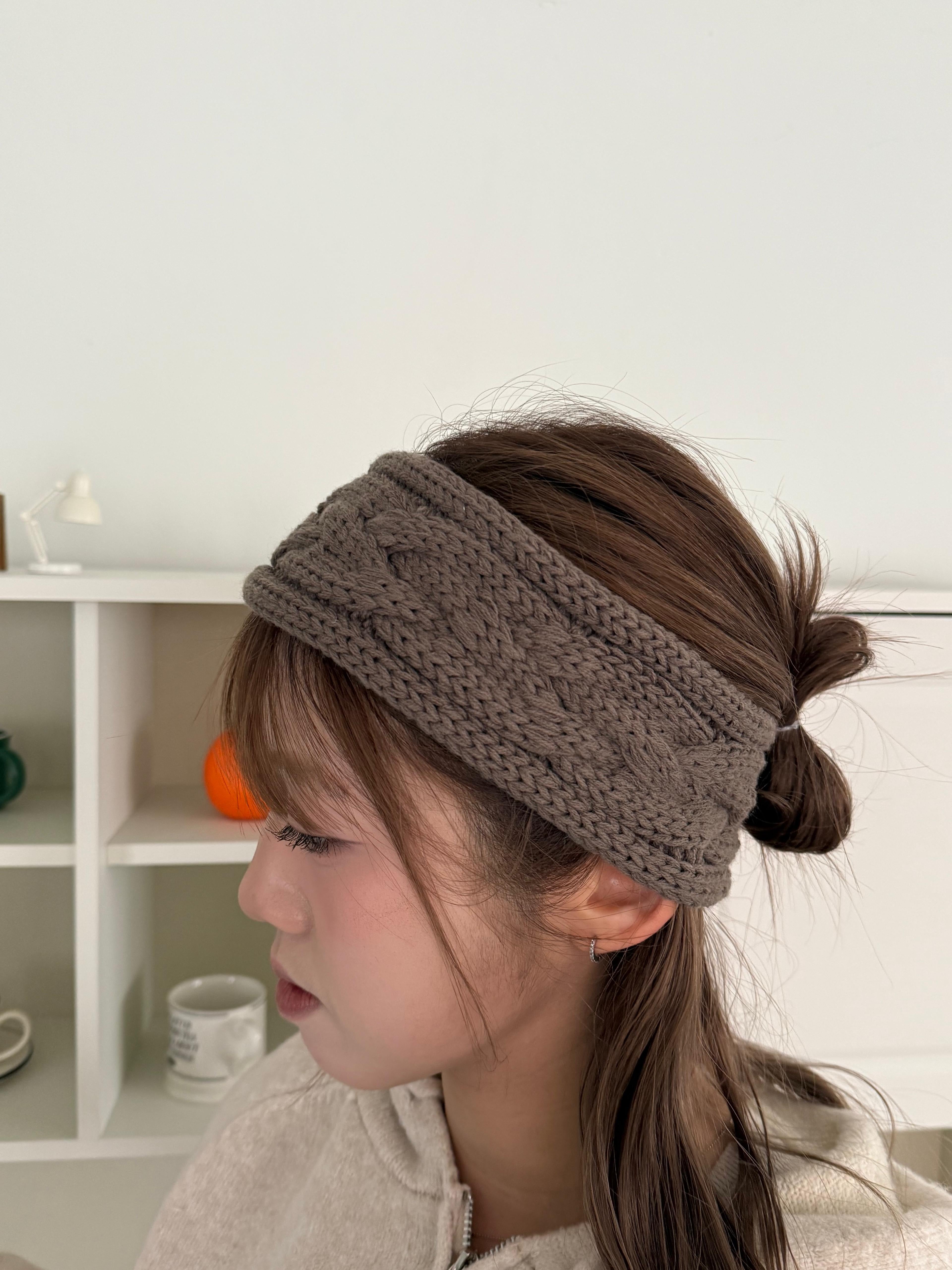 麻花編織質感寬版髮帶 Cozy Cable-Knit Wide Hairband
